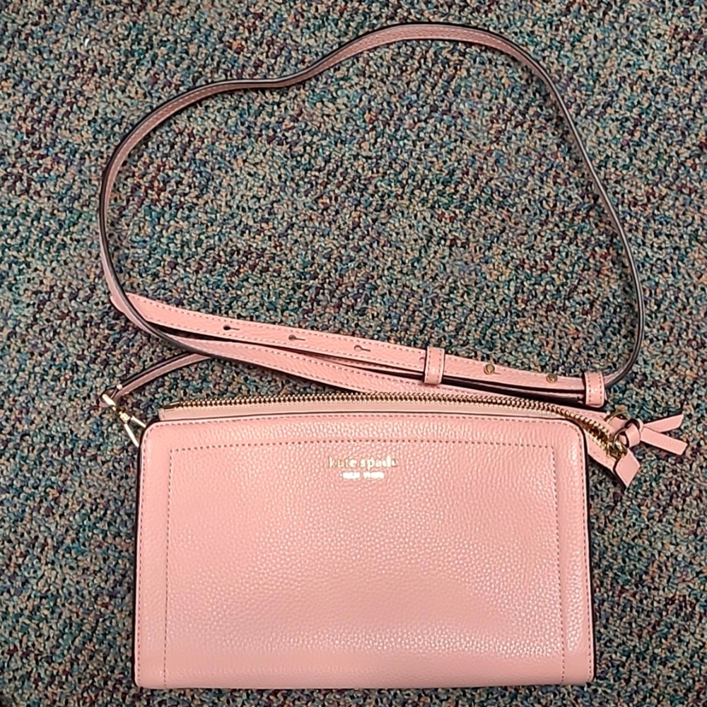 Like New Kate Spade Knot Crossbody Bag